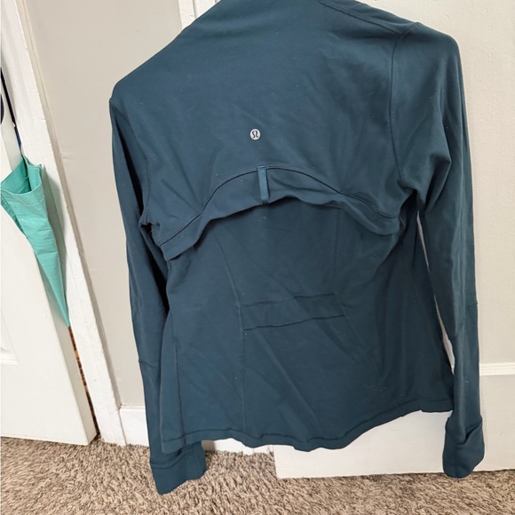 Lululemon Define Jacket - Picture 2 of 4